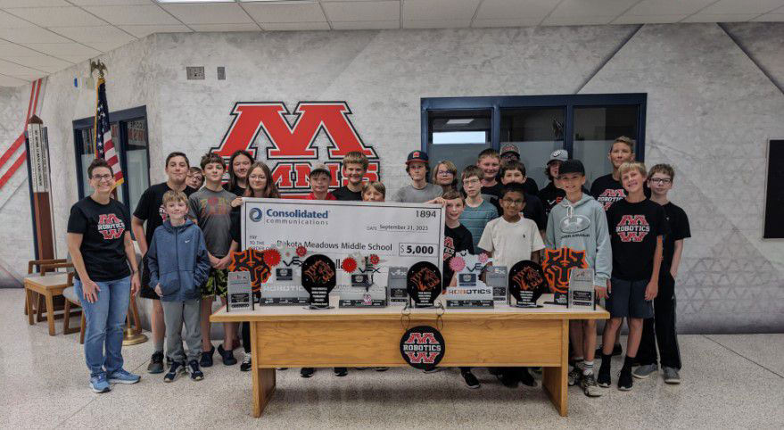 Dakota Meadows Robotics program awarded $5K grant from Consolidated Communications - Image