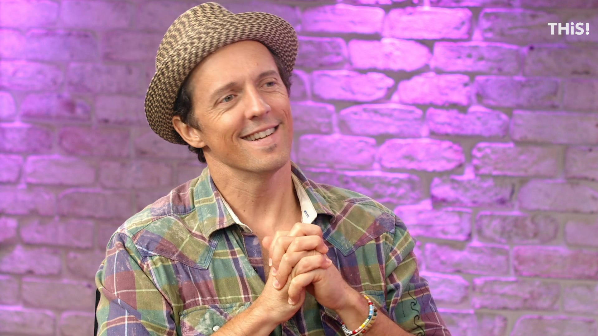 Jason Mraz reflects on 'I'm Yours' and reveals the odd place he keeps ...