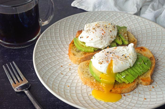 This Is How Gordon Ramsay Makes The Perfect Poached Egg