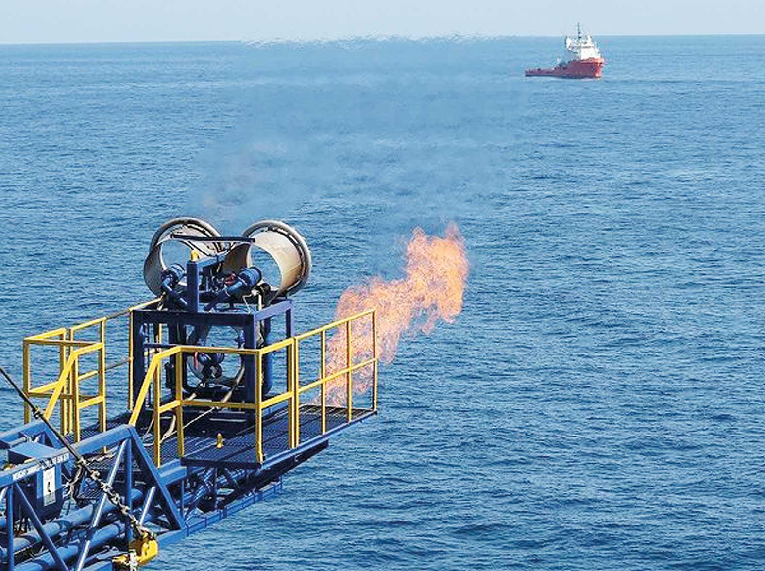 Добыча метана. Газовый гидрат метана. Газовые гидраты черного моря. Добыча газа в море. ГАЗ В черном море.