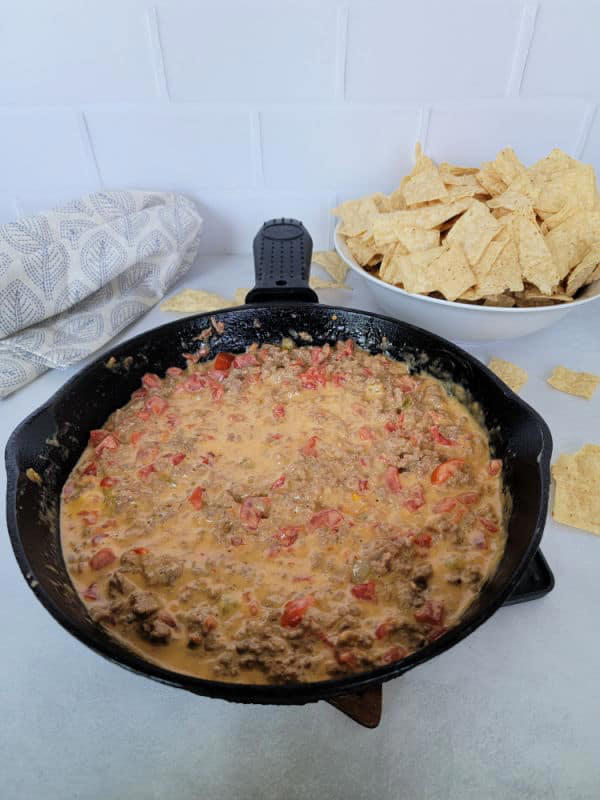 3 Ingredient Velveeta Rotel Dip with Ground Beef