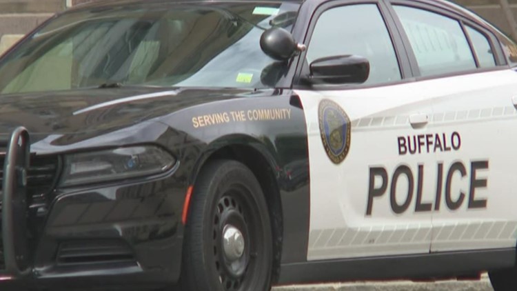 Buffalo police investigate shooting after man arrives at ECMC with gunshot wound