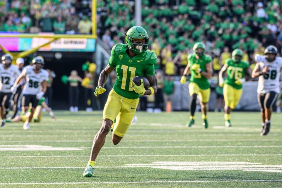 College Football Wide Receiver Troy Franklin Makes History In Oregon ...