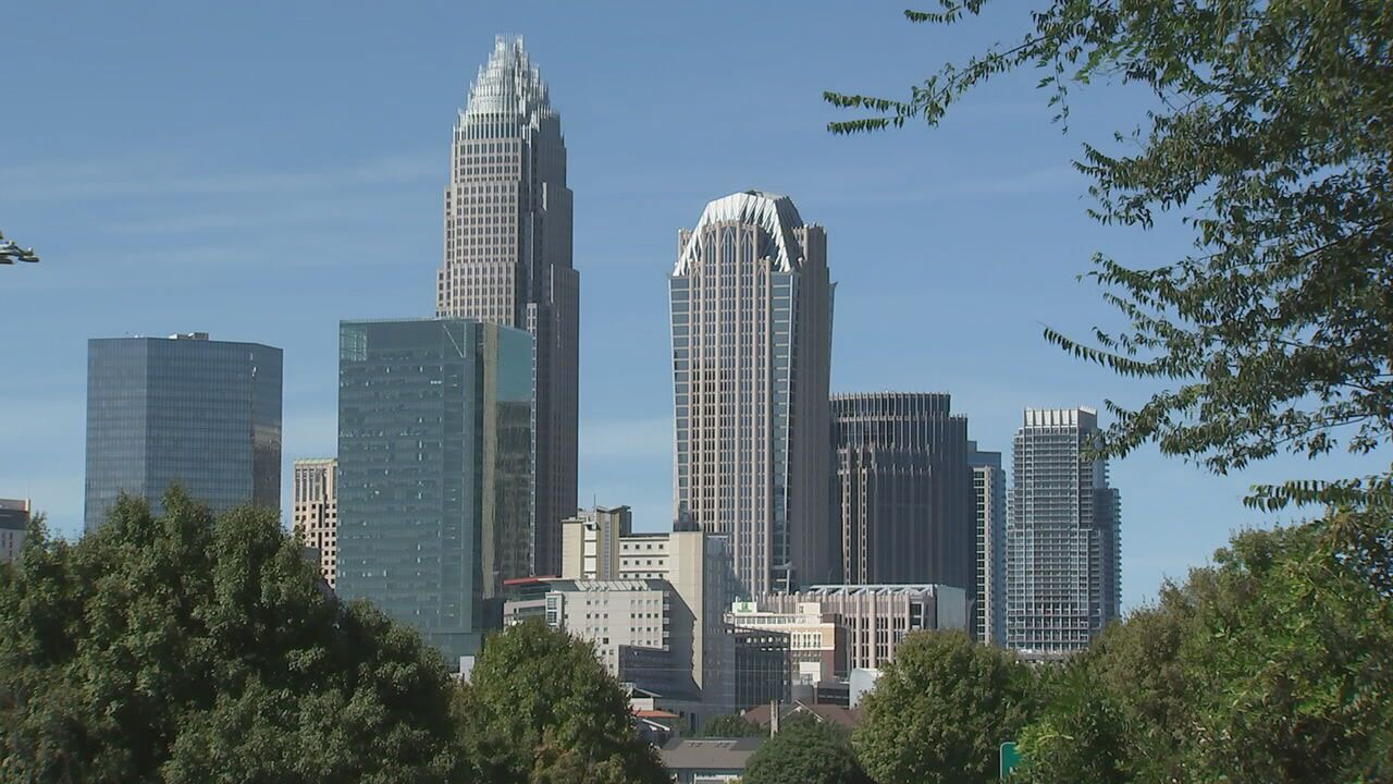 Charlotte City Council moves to bring back criminal penalties for