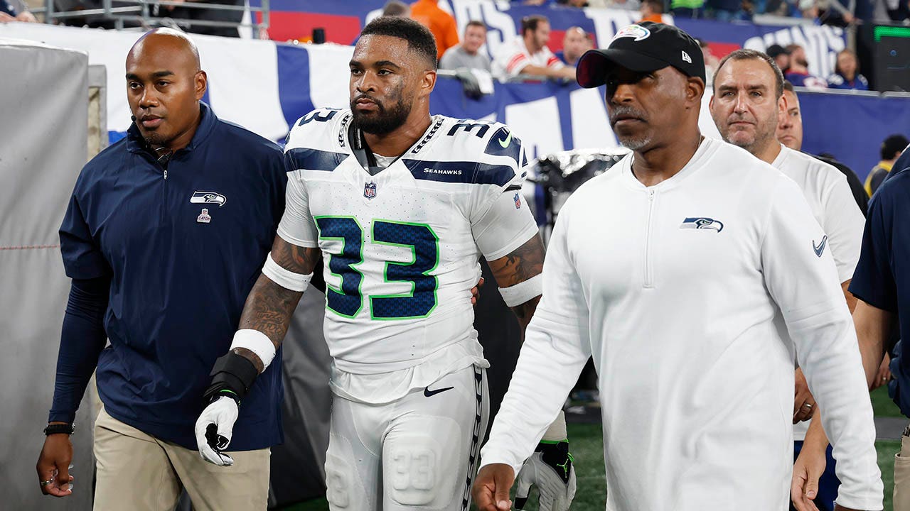 seahawks' jamal adams doubles down on making fun of reporter's wife: 'the ultimate goal was to get at him'