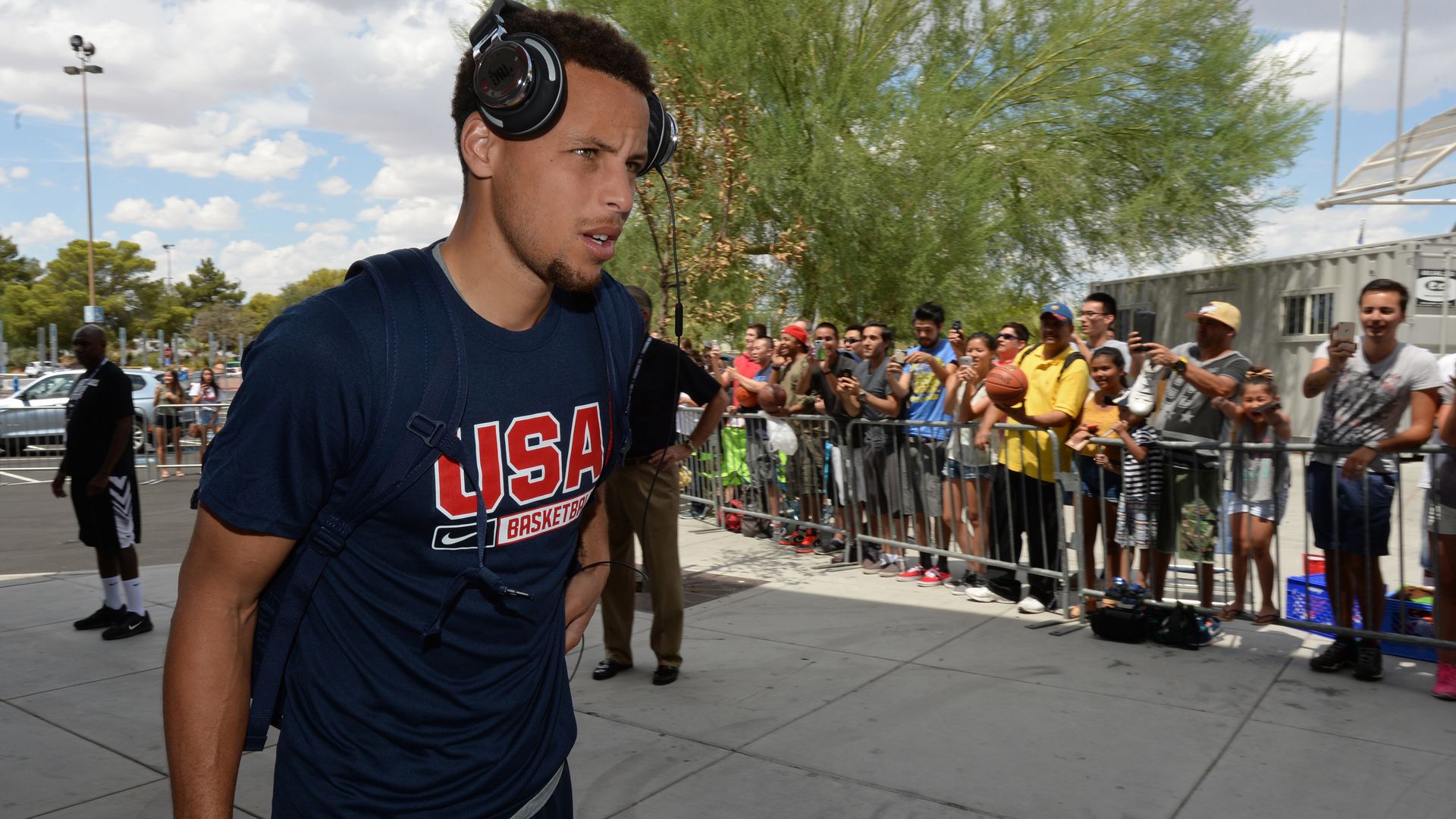 Stephen Curry Wants To Play For Team USA In The 2024 Paris Olympics   AA1hBwg6.img