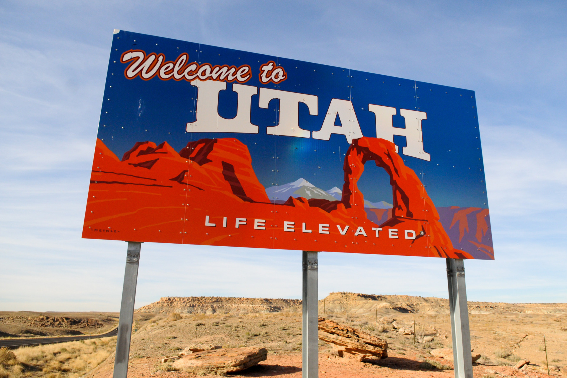<p>Utah is home to amazing scenery, a fact reflected in the state's welcome sign. Zion National Park, Arches National Park, and Bryce Canyon National Park, are some of the state's most popular destinations. </p>