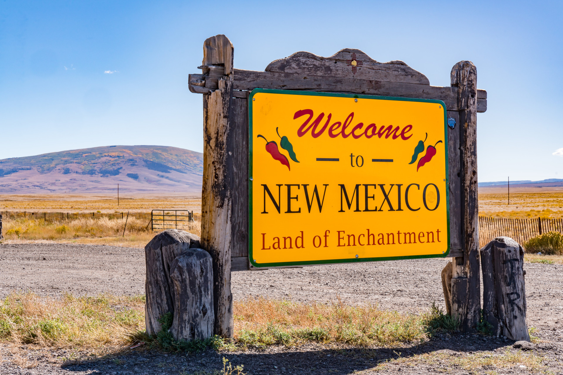 <p>New Mexico's colorful welcome sign makes reference to the state flag colors, as well as its agriculture, illustrated by red and green chilies.</p><p><a href="https://www.msn.com/en-us/community/channel/vid-7xx8mnucu55yw63we9va2gwr7uihbxwc68fxqp25x6tg4ftibpra?cvid=94631541bc0f4f89bfd59158d696ad7e">Follow us and access great exclusive content every day</a></p>