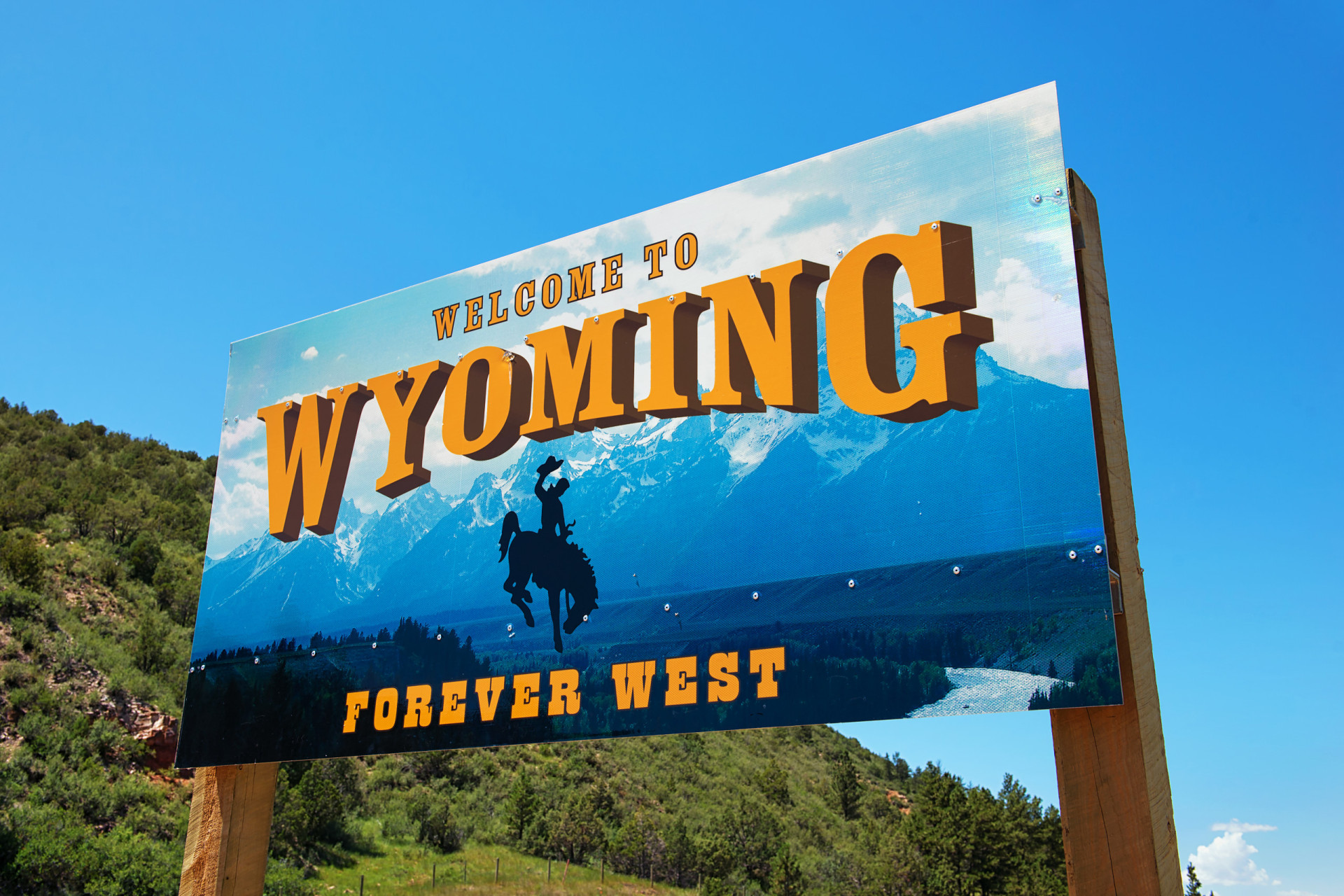<p>Wyoming's welcome sign includes the slogan "Forever West." Home to Yellowstone National Park, among other attractions, it's easy to see how the untamed wilderness of the state attracts visitors. </p> <p>Sources: (Reader's Digest) (Condé Nast Traveler) (Next Luxury) (New-York Historical Society) </p> <p>See also: <a href="https://www.starsinsider.com/food/552499/the-favorite-comfort-food-of-every-us-state">The favorite comfort food of every US state</a></p>
