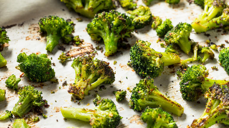 Roasted Broccoli Is The Flavorful, Crunchy Update Your Sandwich Needs