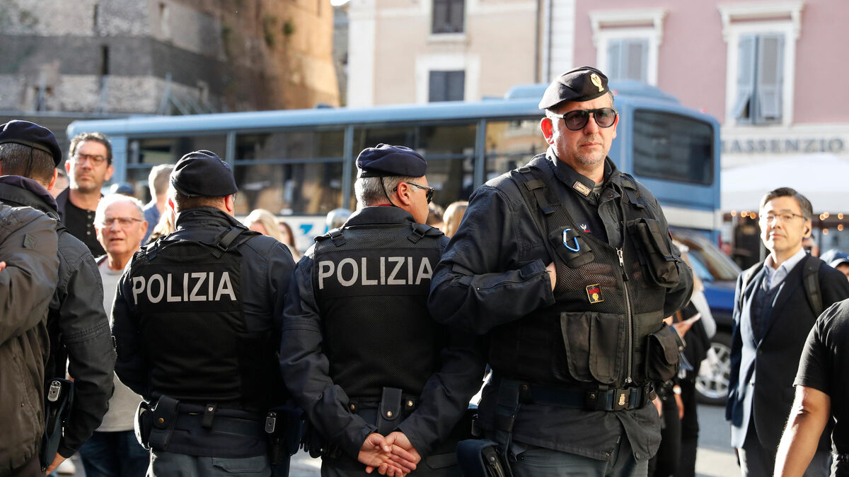 italie : un policier poignardé dans le dos à milan, un suspect arrêté pour tentative d’assassinat