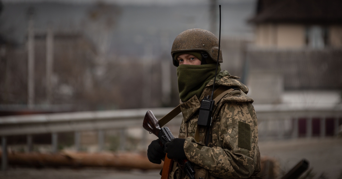 krigsförbrytelser utreds: ryska styrkor avrättar kapitulerande ukrainska soldater