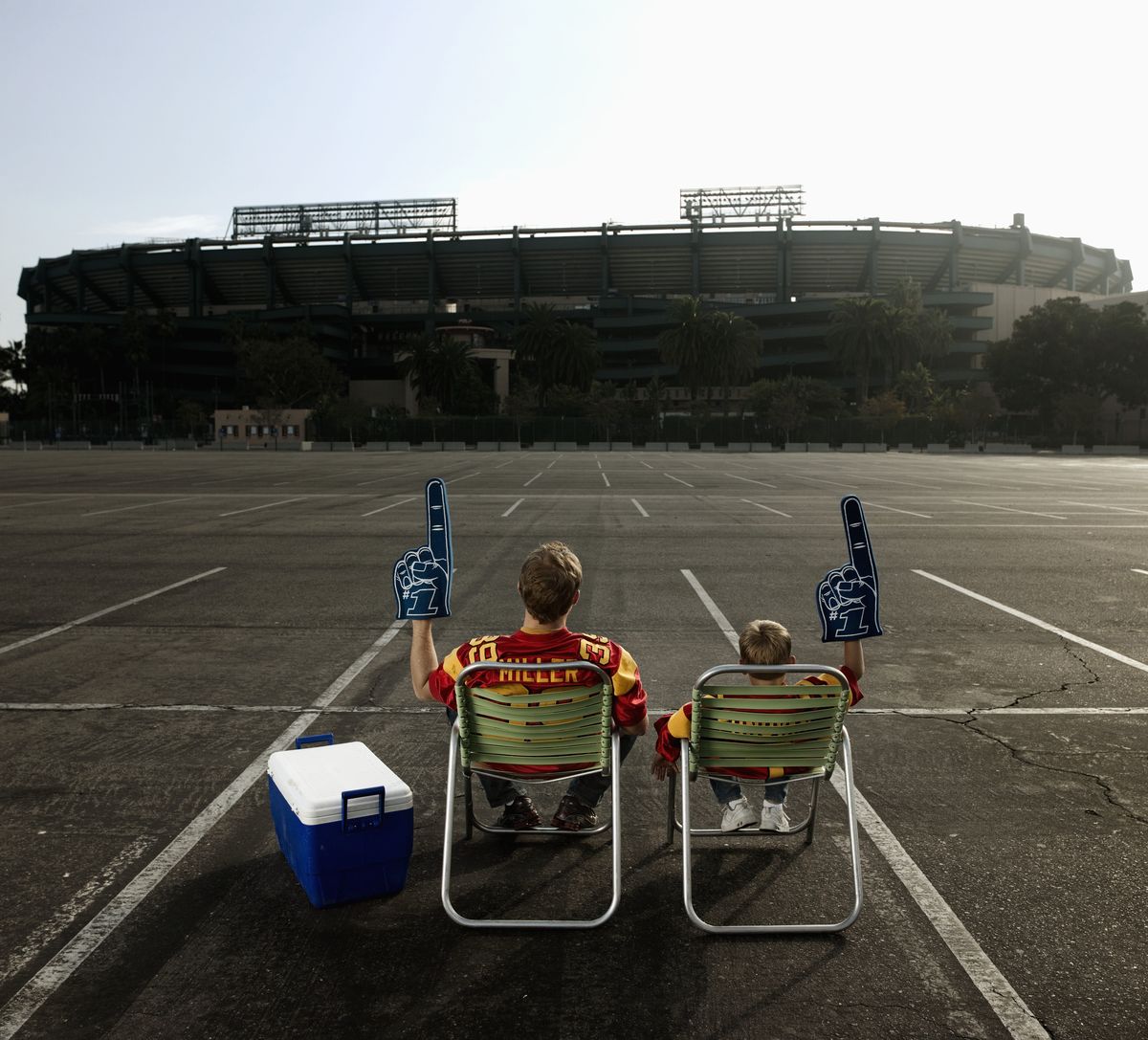 12 Tailgating Tips for a More Mindful Fall Football Tailgate