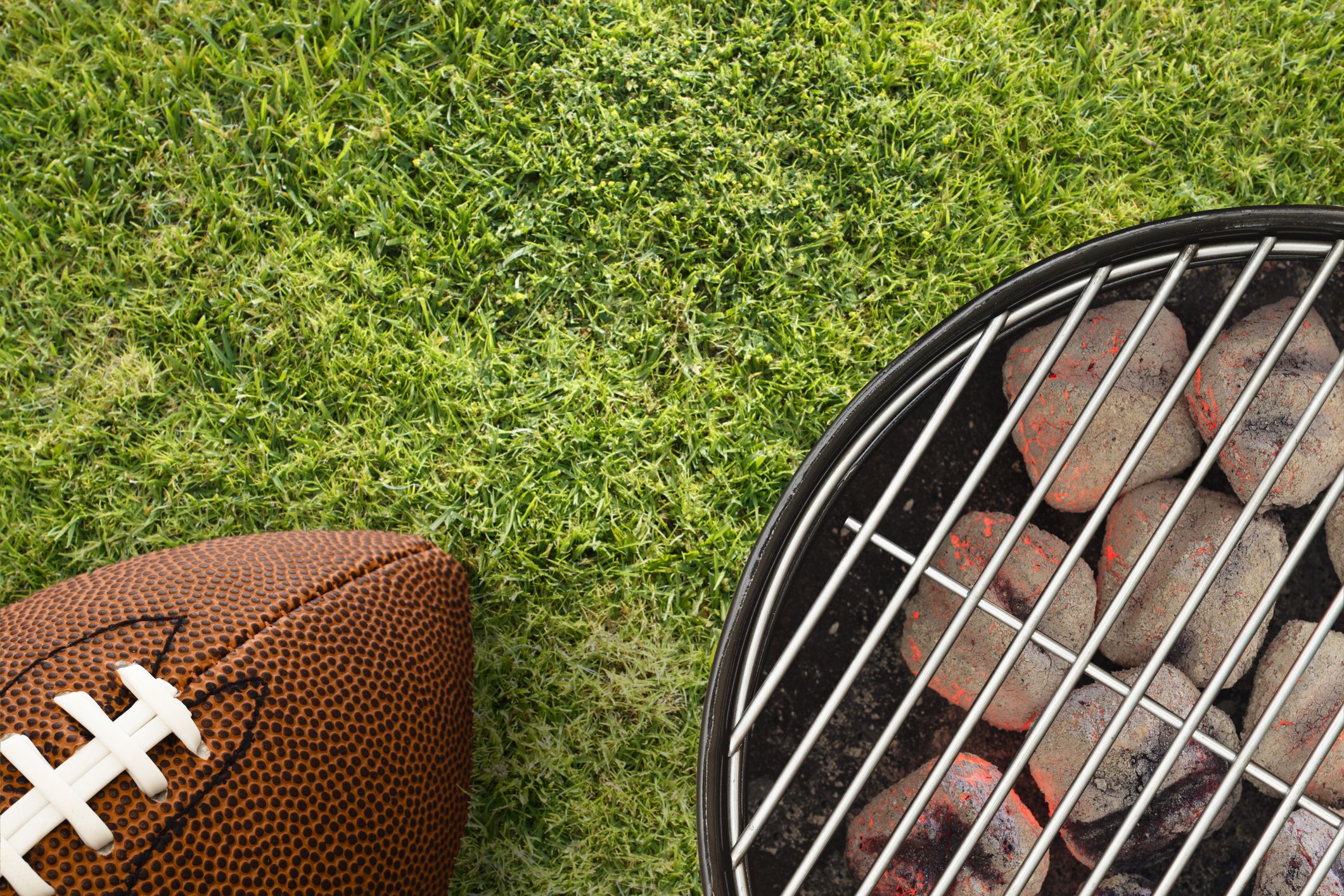 12 Tailgating Tips for a More Mindful Fall Football Tailgate