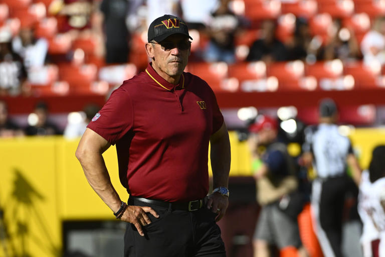 Ron Rivera looks on before the game between the Washington Commanders and the Cincinnati Bengals at FedExField.