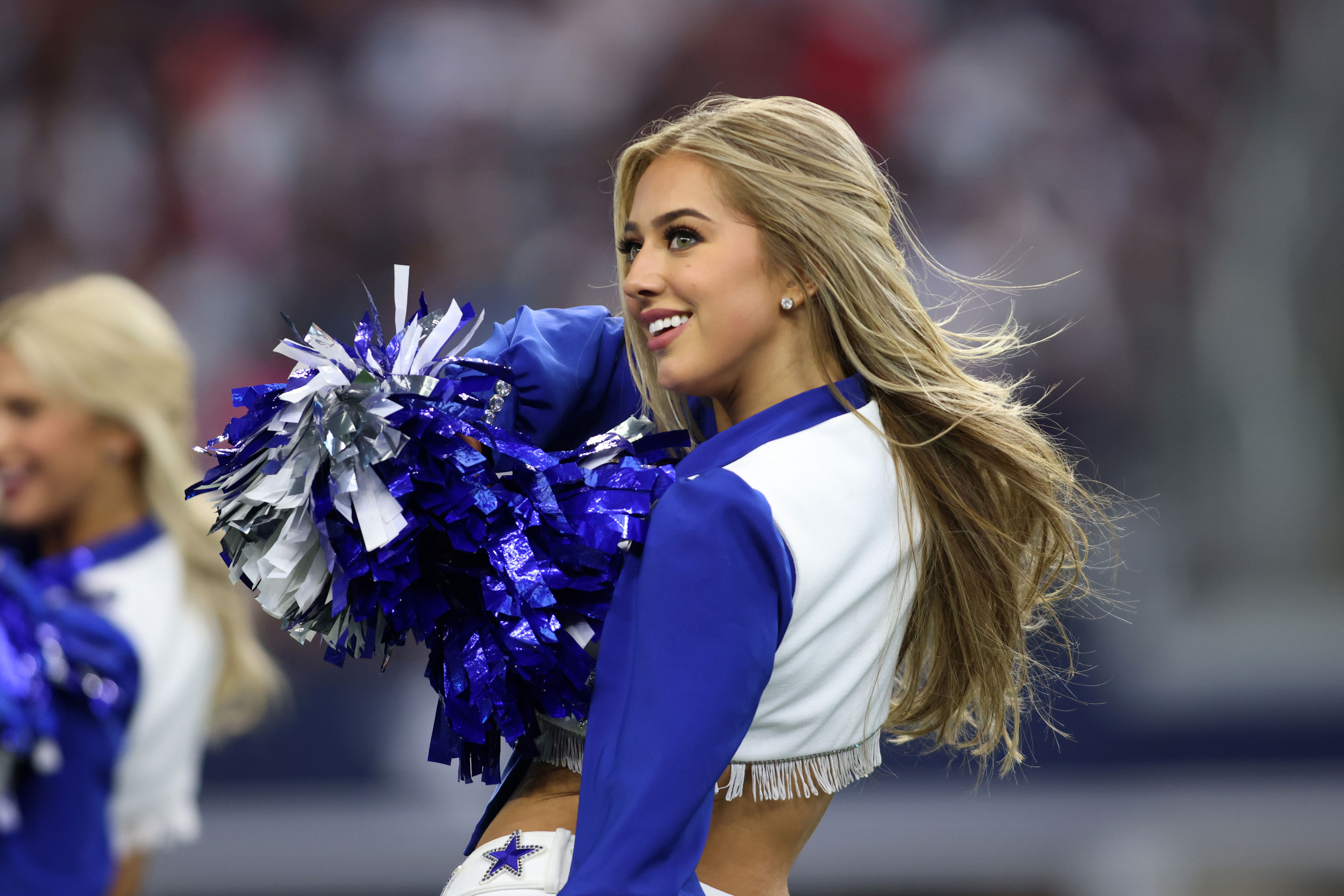 2023 Dallas Cowboys cheerleaders in images