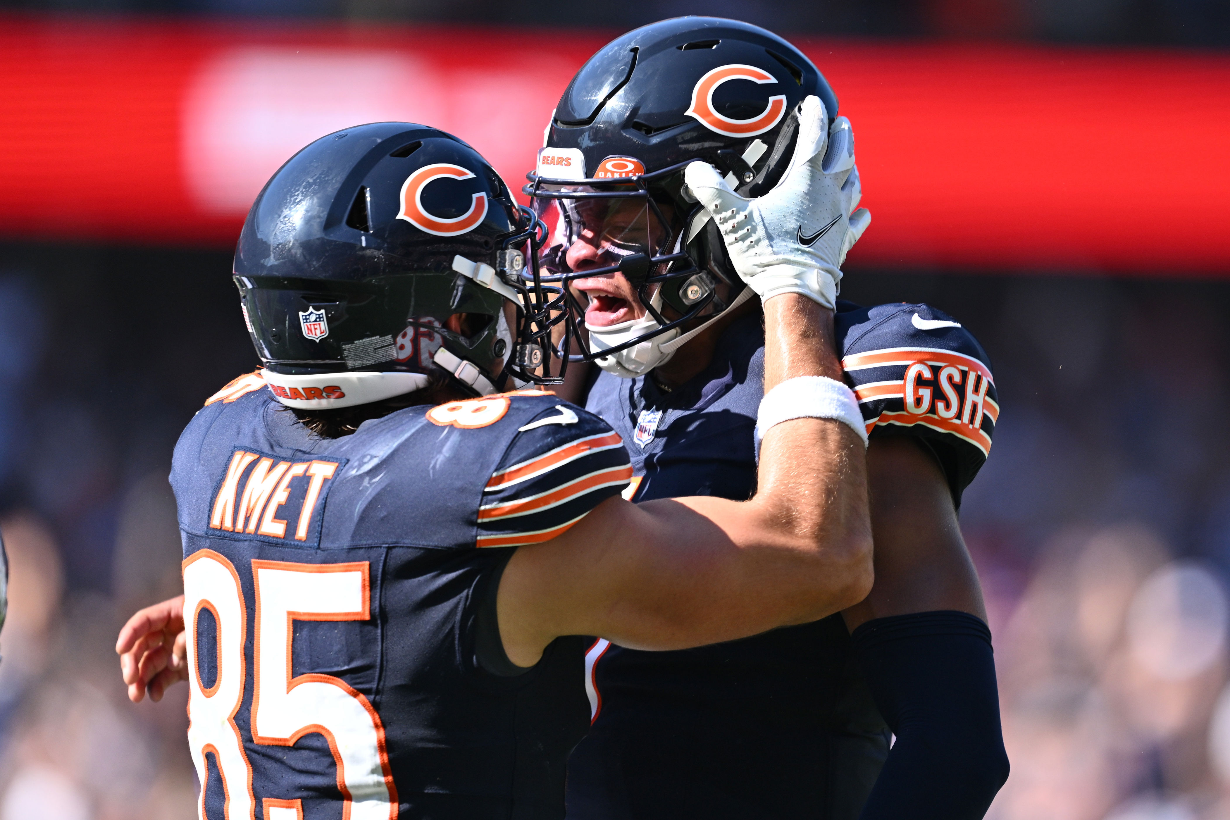 Week 5 picks Who the experts are taking in Bears vs. Commanders