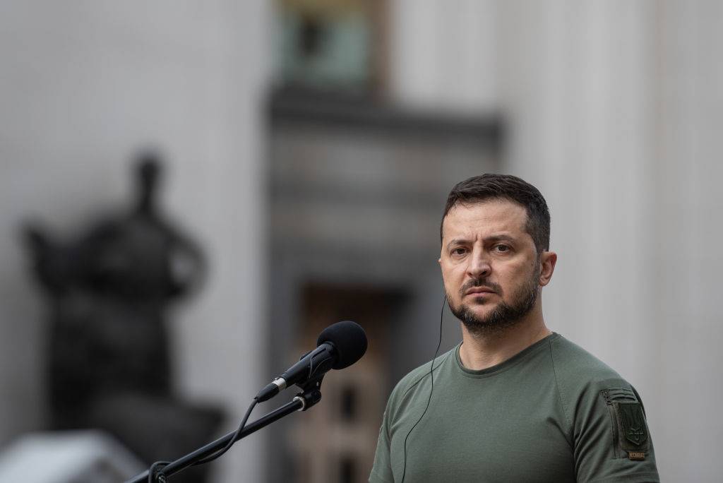 zelensky promulga controversa lei para mobilizar mais militares na ucrânia