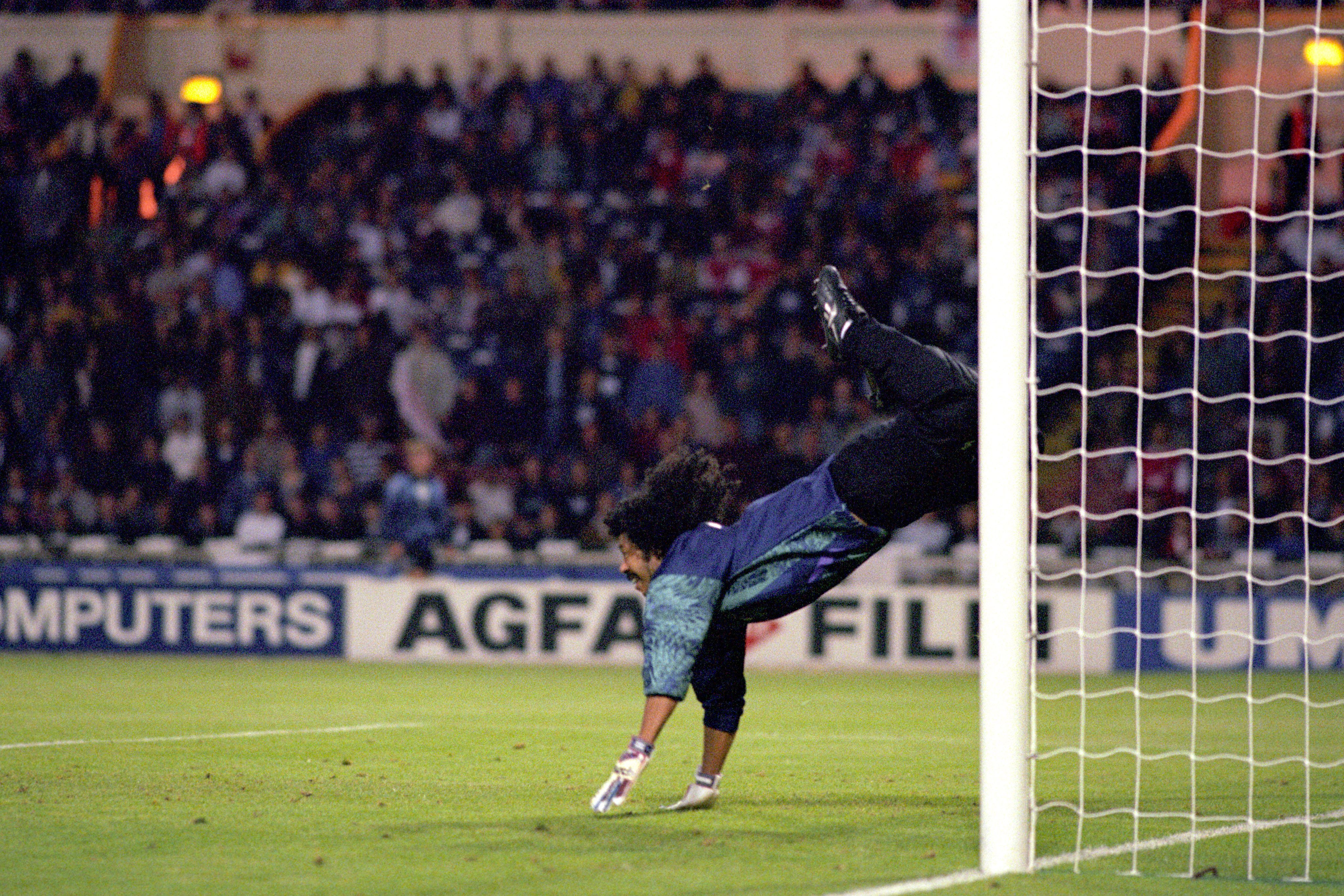 Con Abrazo Incluido: Así Se Encontraron René Higuita Y El ‘Dibu’ Martínez