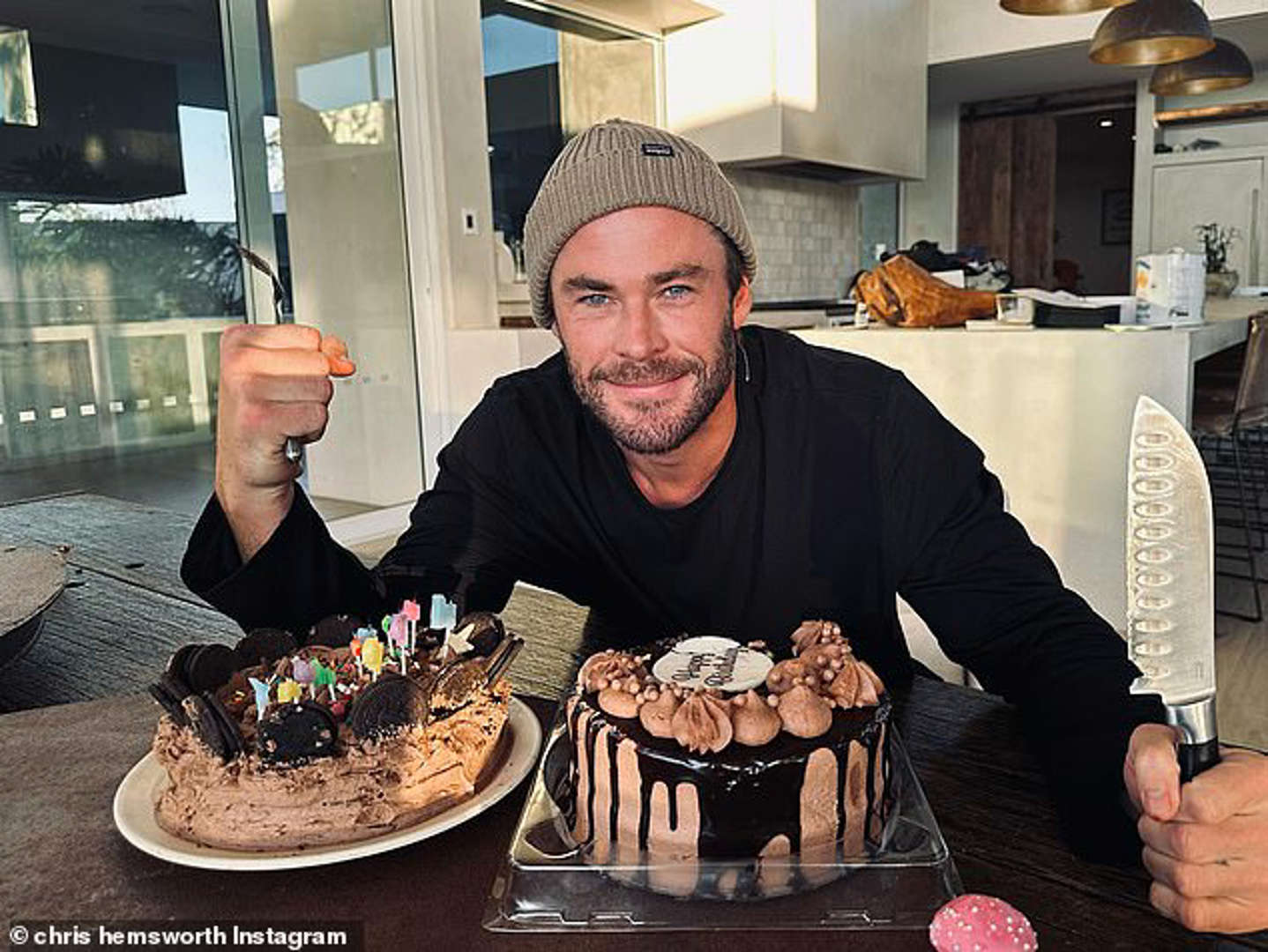 Chris Hemsworth, o 'Thor', prepara pãozinho e toma açaí em entrevista no  Brasil