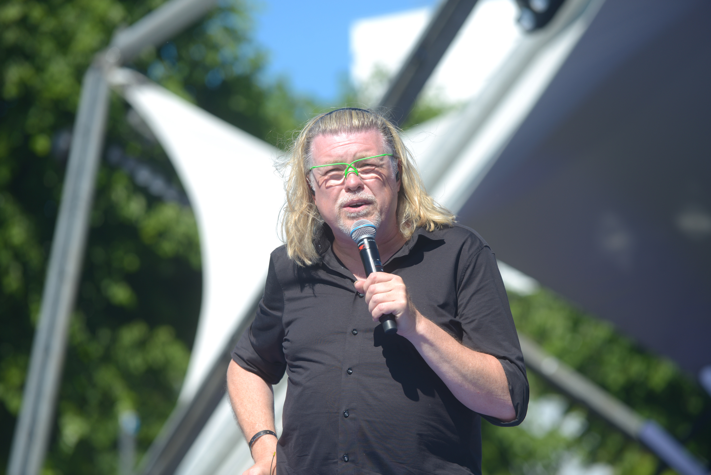 Weduwe van René Karst: 