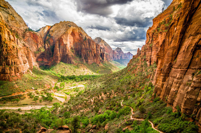 10 Mind-Blowing Facts About Zion National Park