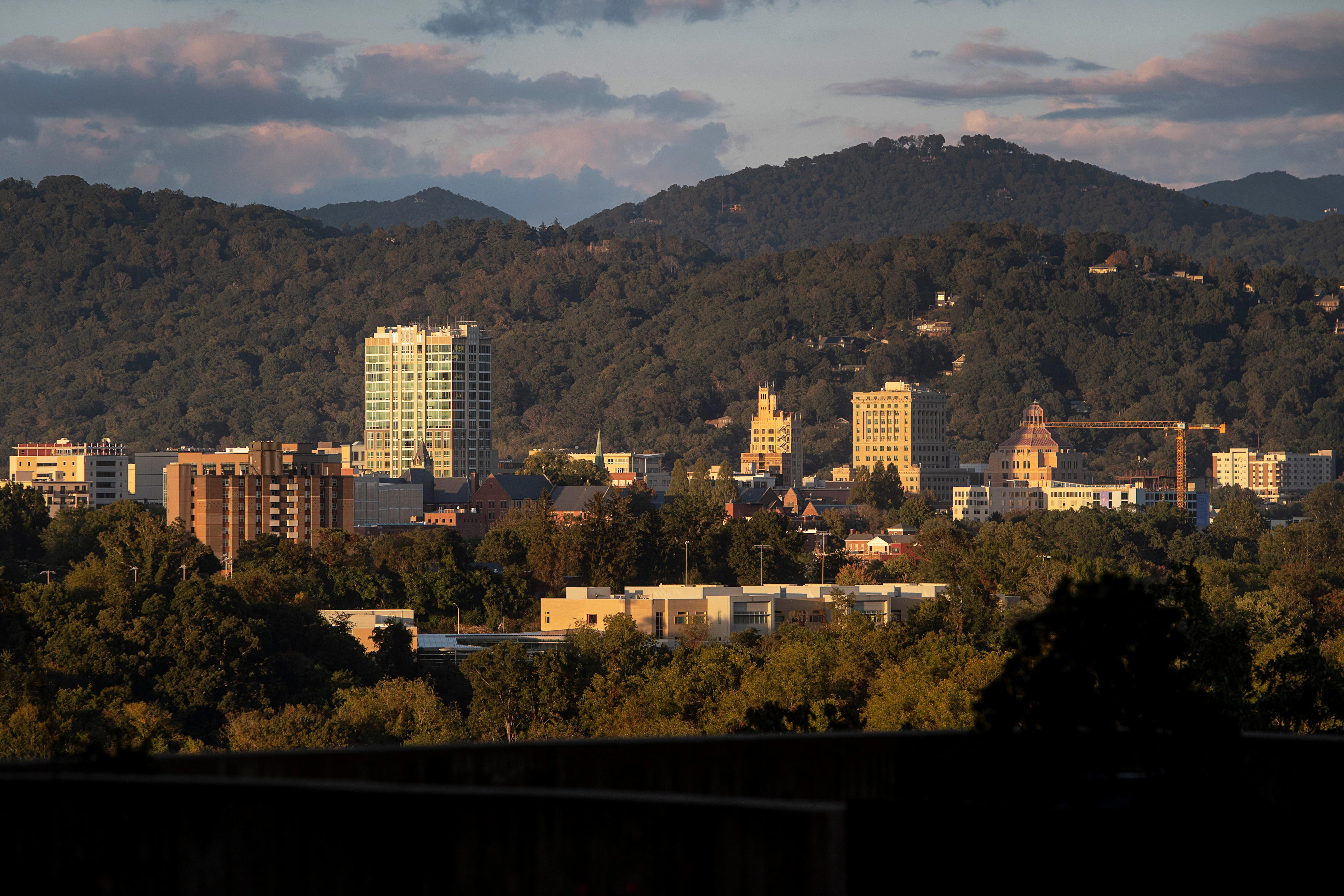 Southern Living Names Asheville One Of The Best Southern Cities In 2024   AA1hNNSk.img