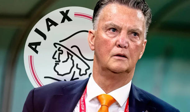 Eén man
                      probeerde de komst van Louis van Gaal bij Ajax
                      tegen te houden