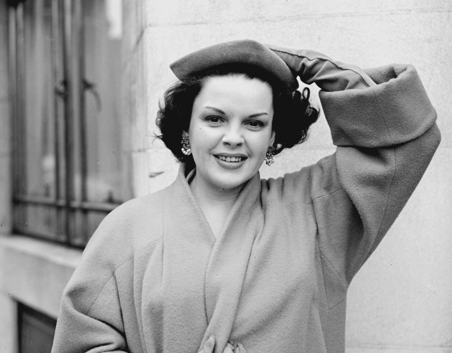 Celebrities who lost their fortunes and died broke