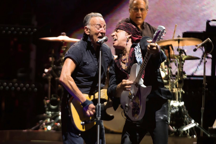 Bruce Springsteen announces 2024 rescheduled dates, including Columbus