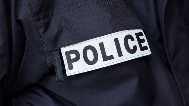 paris: les 39 membres de l'ultradroite interpellés par la police toujours en garde à vue