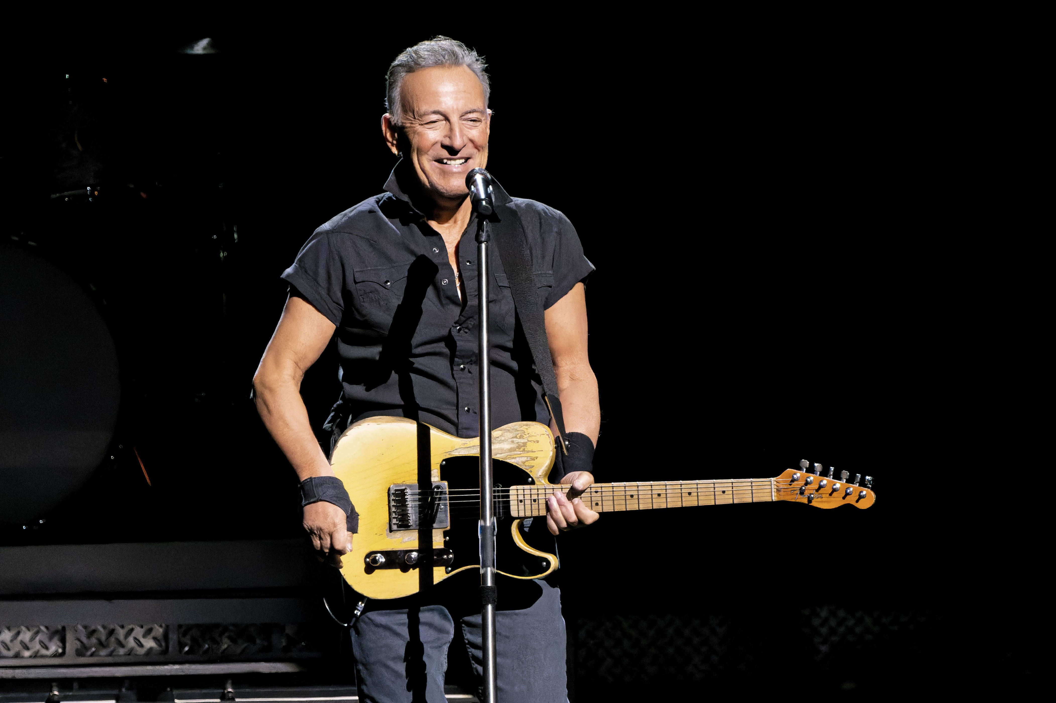 Bruce Springsteen concert in Phoenix rescheduled for March 2024
