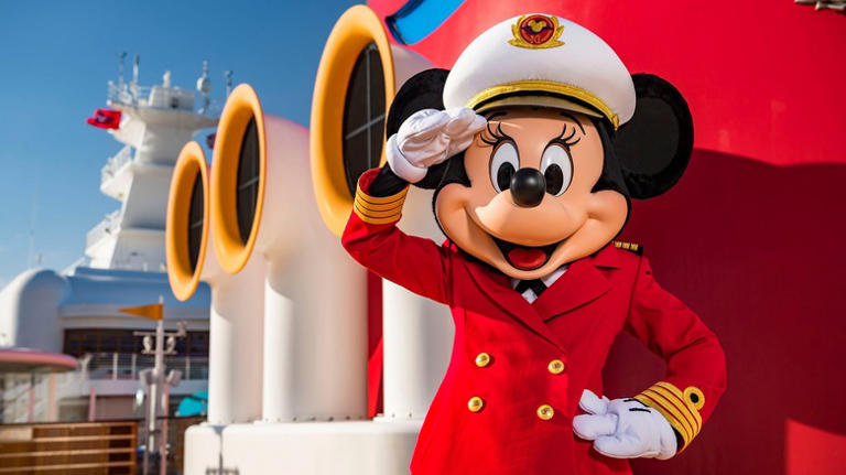 Captain Minnie Disney Cruise Line