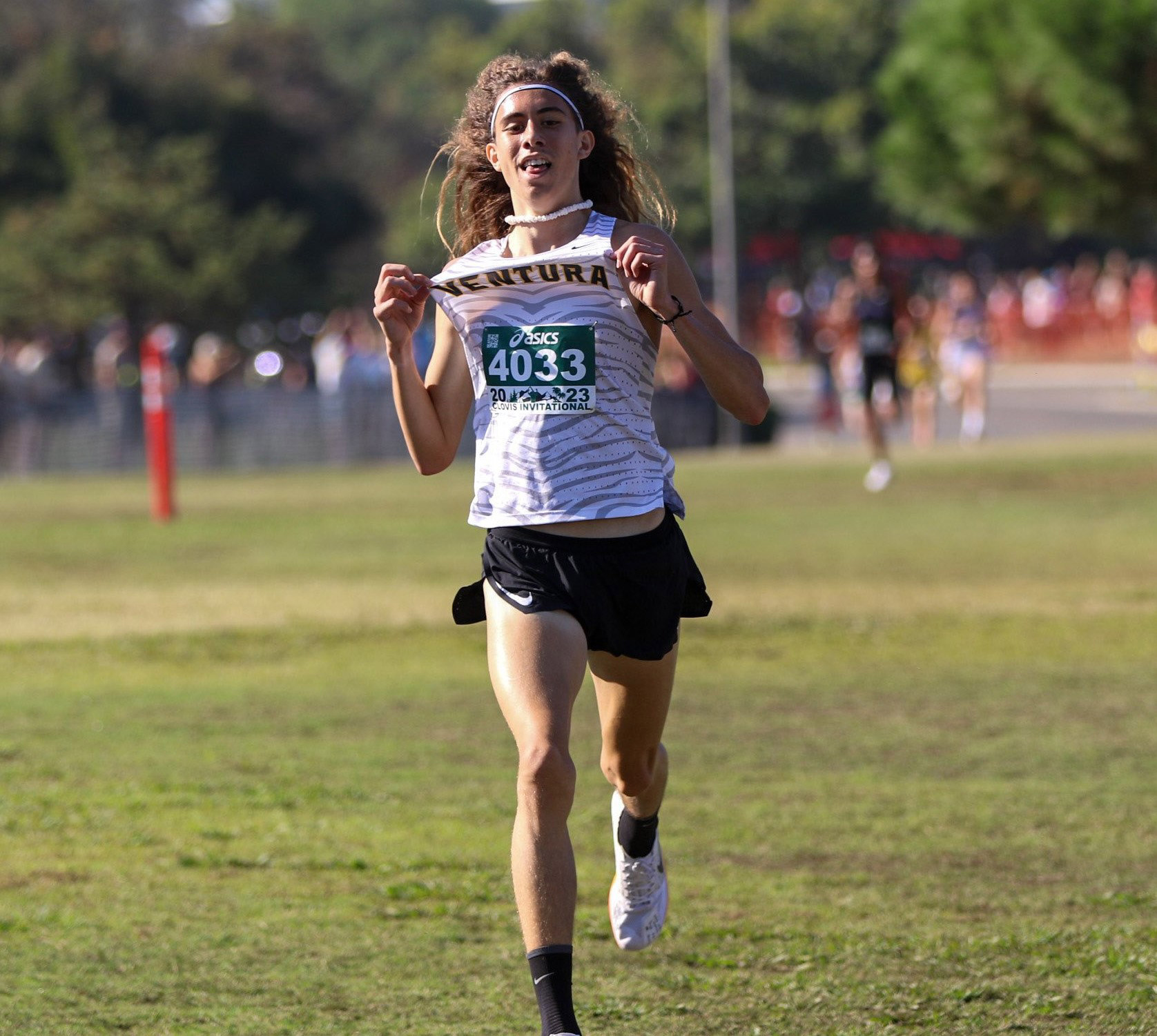 Fast Horse sets meet record to lead Ventura at county cross country