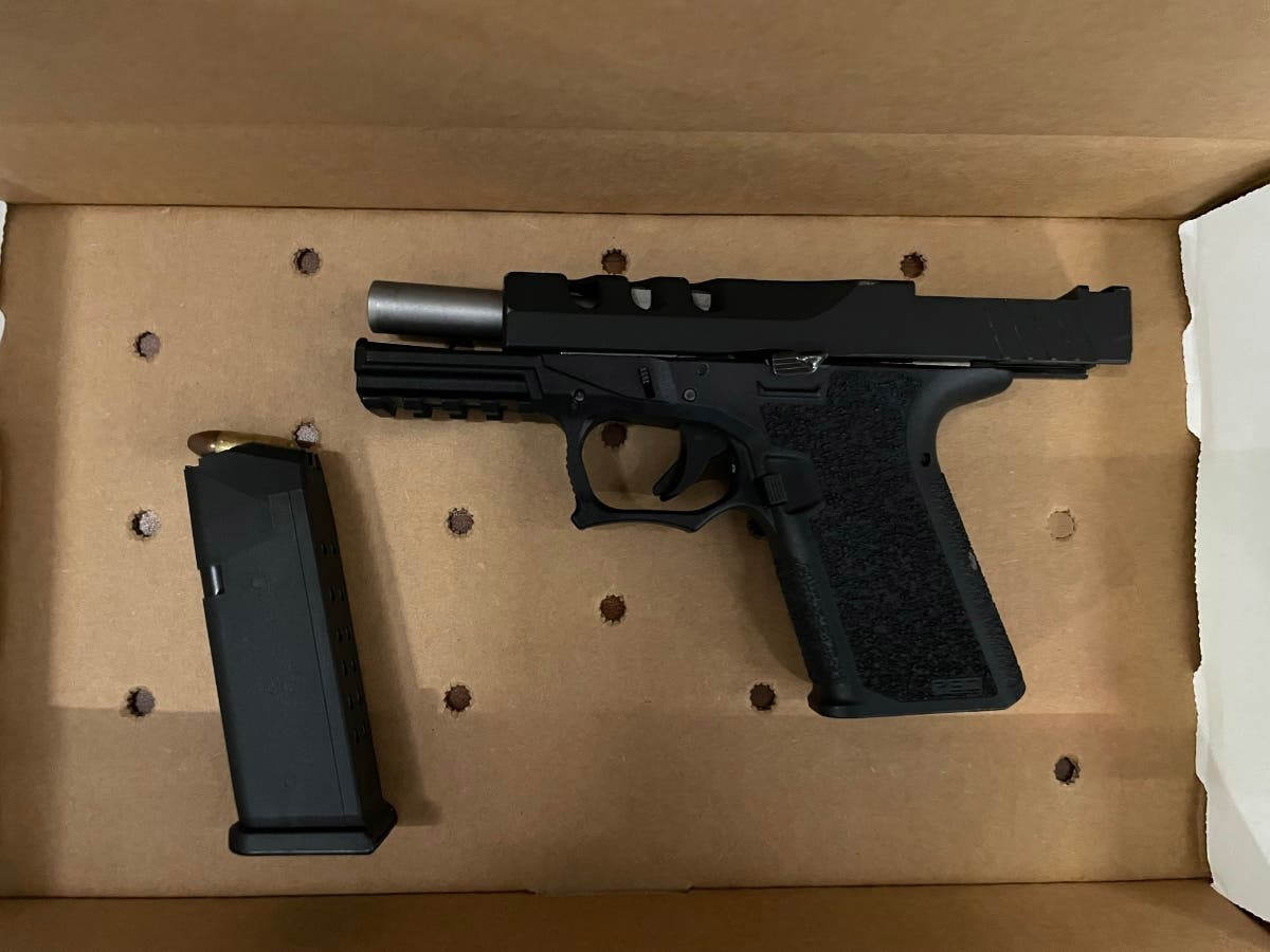 Man With Loaded Gun Arrested In Farmingdale: Police