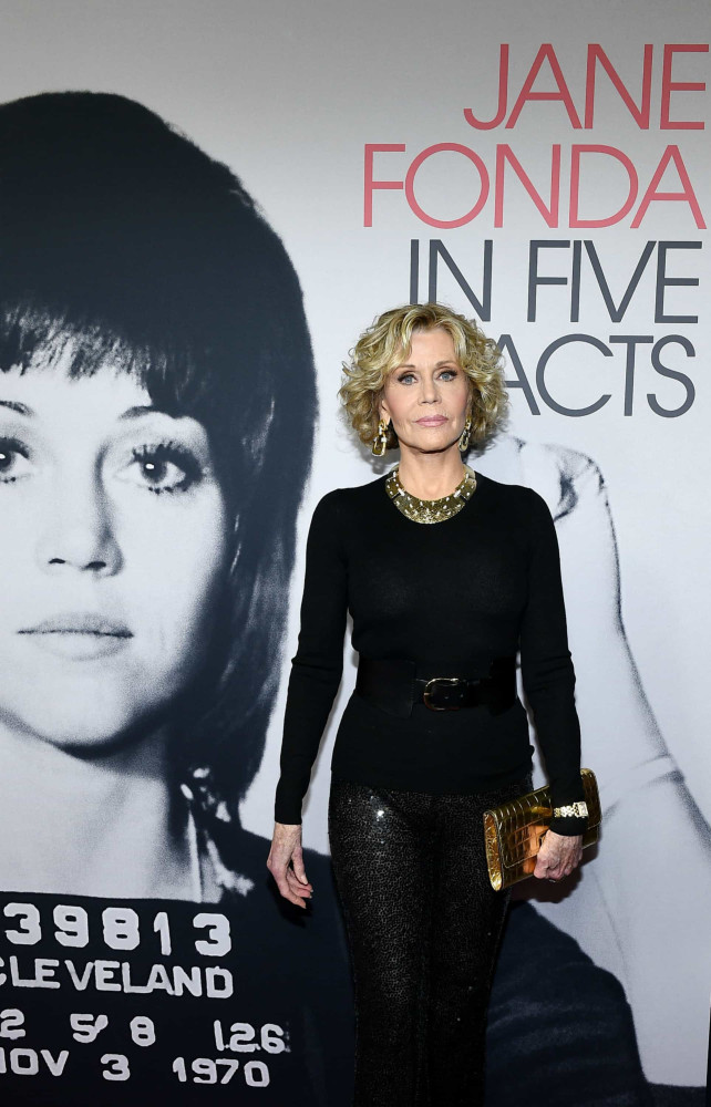 Do You Get Drunk Faster on a Plane? We Ask an Expert