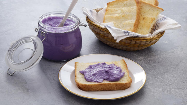 Try Toasted Bread With Purple Ube Halaya For A Bright Breakfast Treat