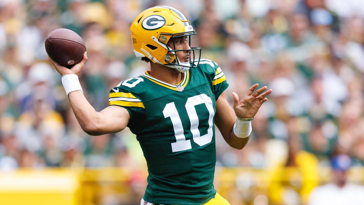 Sunday Night Football Odds, Spread, Line: Packers Vs. Vikings Picks ...