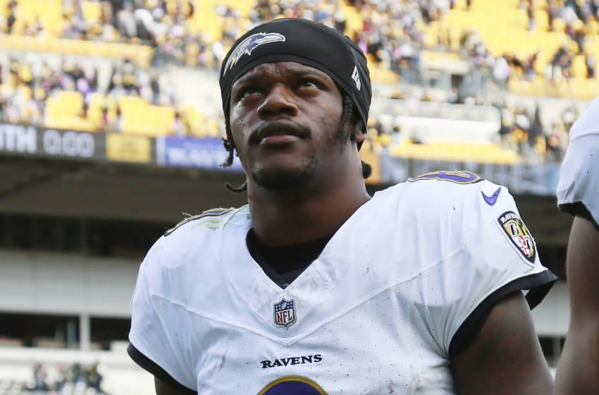 Lamar Jackson puts Ravens wide receivers on blast for dropped passes in