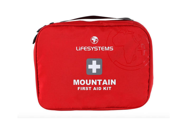 amazon, preparation kit: best essential items to keep in an emergency grab bag