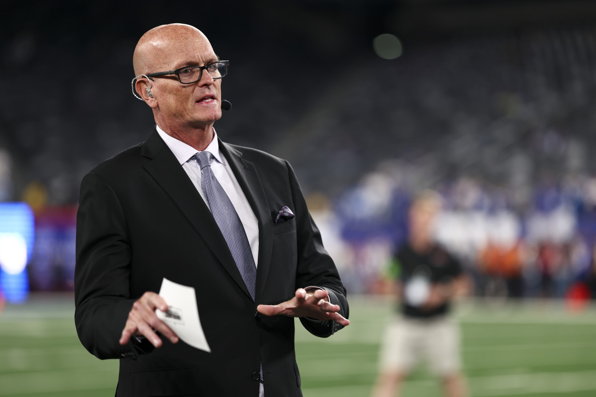 Scott Van Pelt Makes His Pick For Michigan vs. Alabama