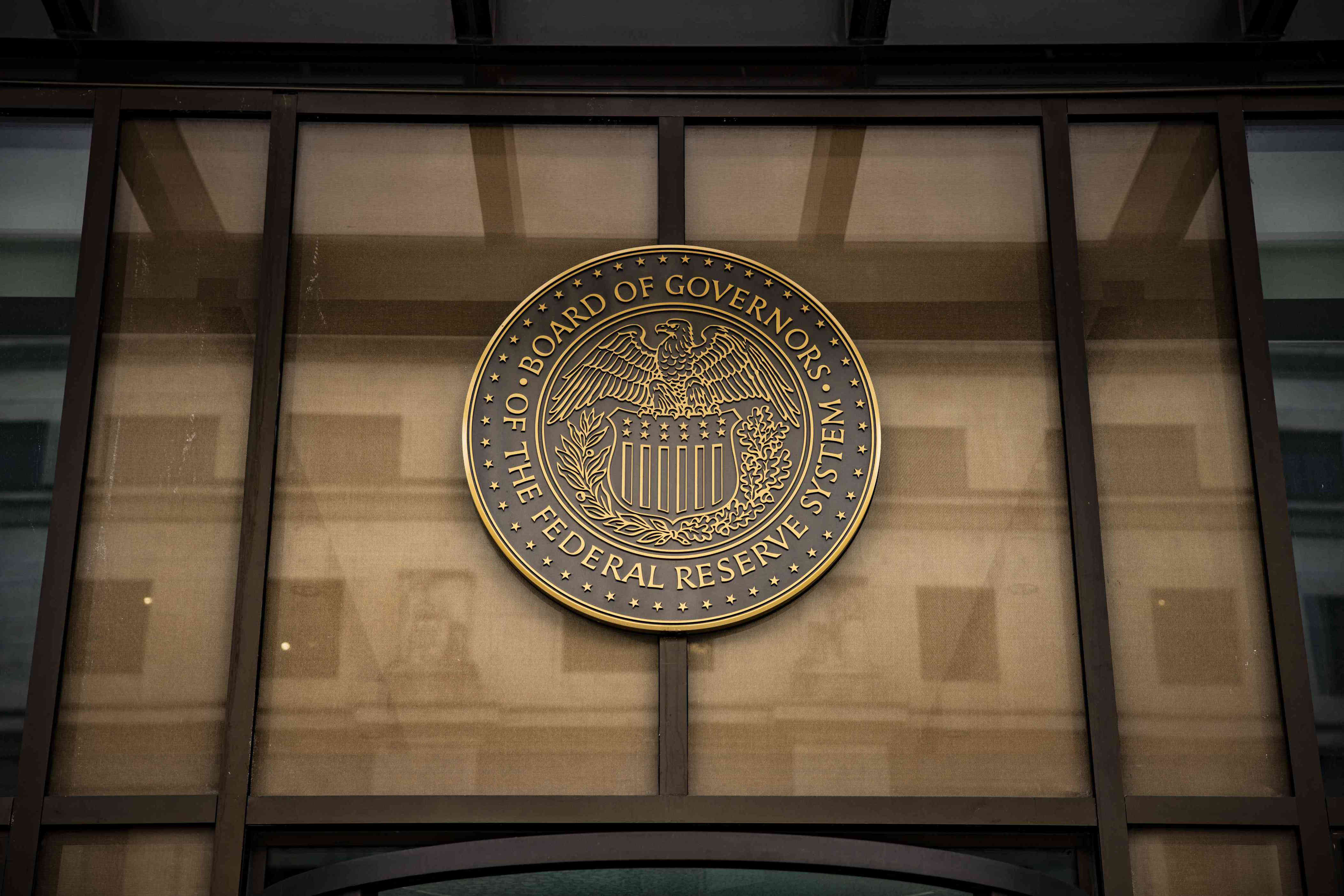 Fed Meeting Minutes Show Division on Interest Rate Path
