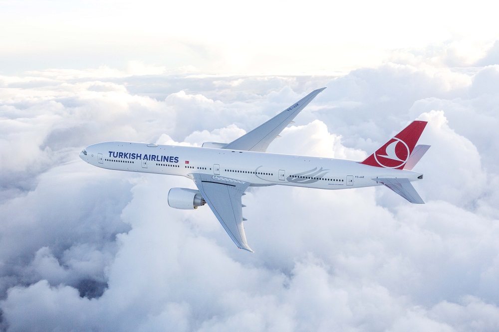 η ρωσία κατηγορεί τις ηπα ότι πιέζουν την turkish airlines να μην επιτρέπει σε ρώσους να επιβιβάζοντ