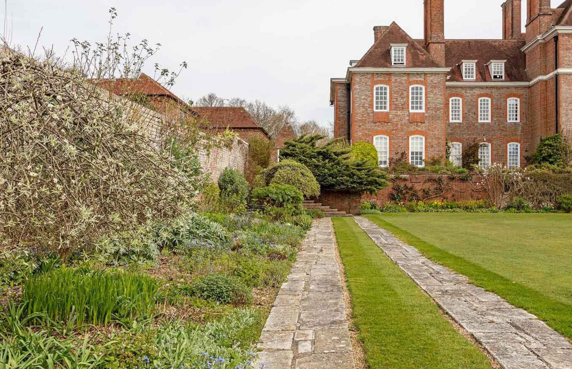 Inside The Real-life Magical Walled Grounds Of The 'secret Garden'