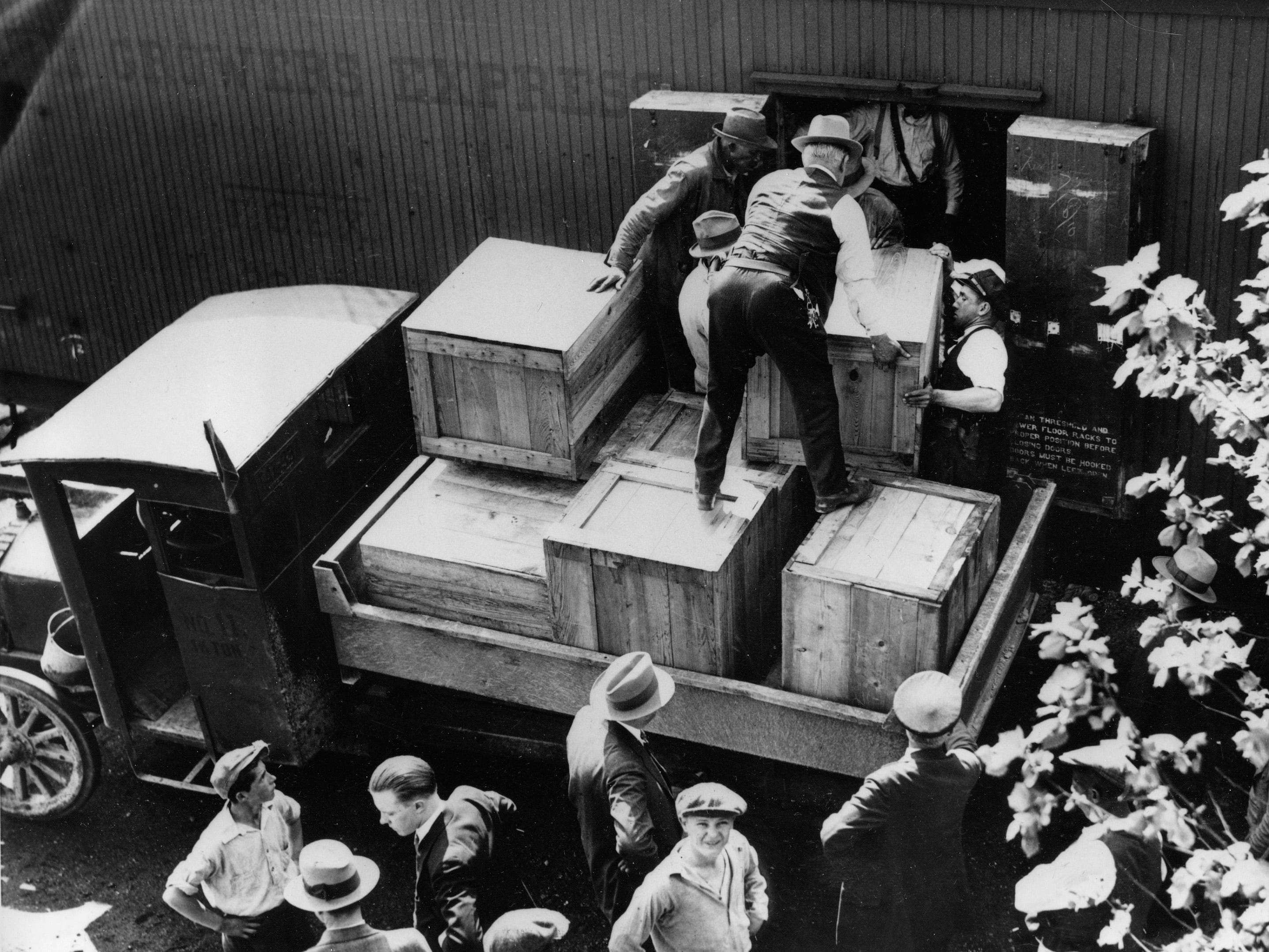 <p>In 1929, authorities caught crates of whiskey disguised as green tomatoes in the refrigerator car of a cargo train traveling from Holandale, Florida, to Newark, New Jersey.</p>
