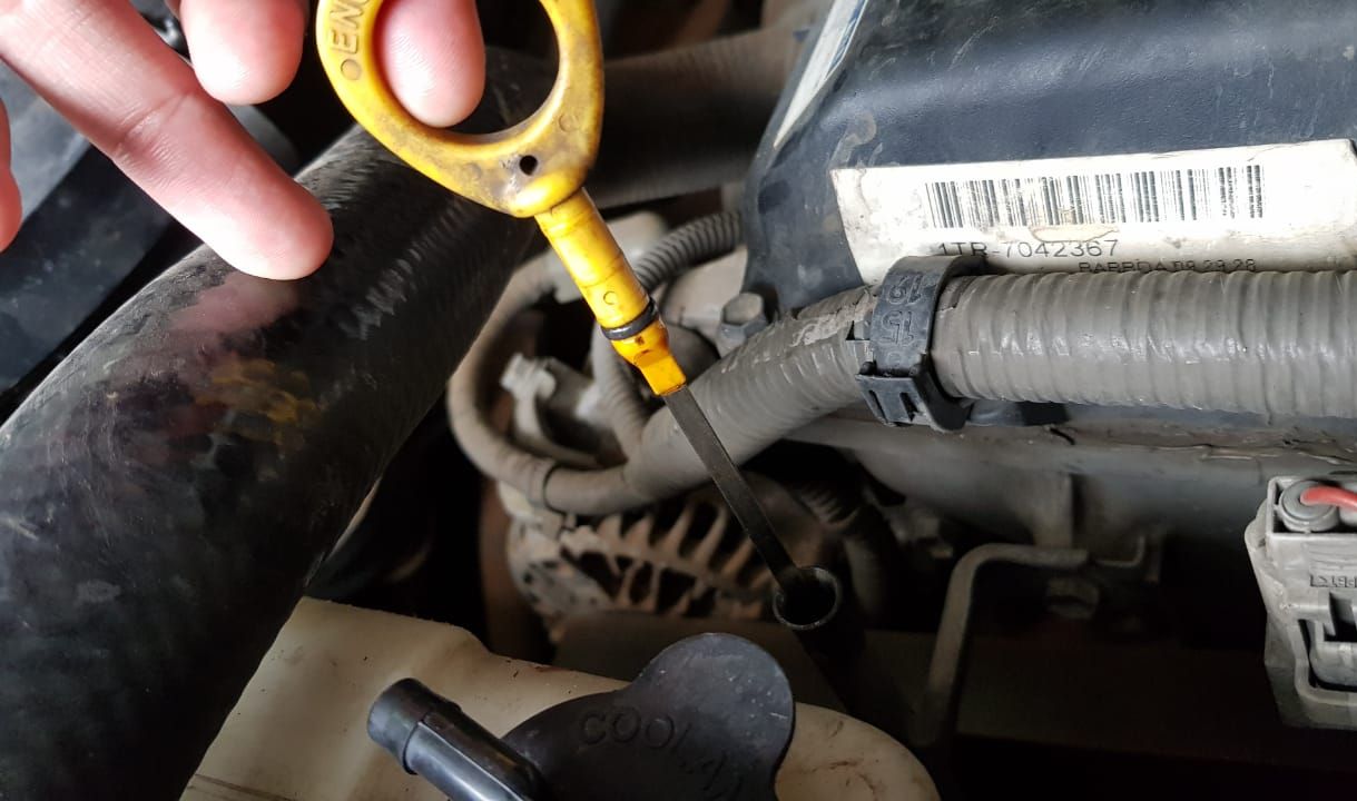 Asap Putih dari Dipstick Oli Innova Diesel: Investigasi Penyebab dan Solusi