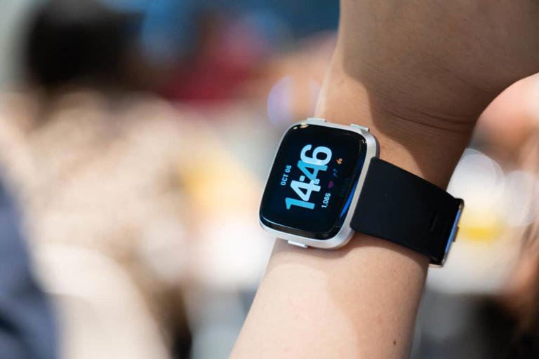 How to Change Time on Fitbit Devices in 5 Steps