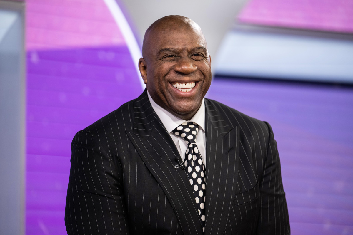 NBA Legend Magic Johnson Issues An Apology