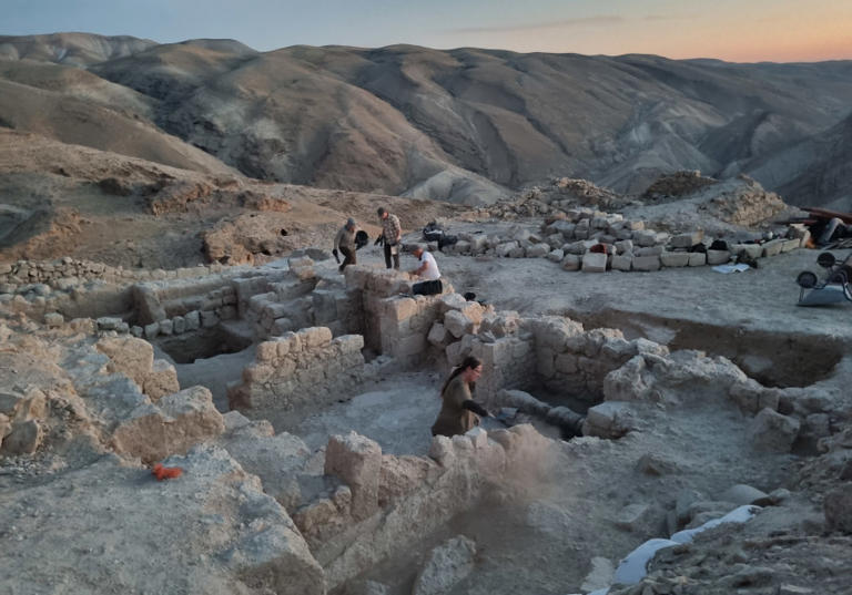  The archeological team cleans the Hyrcania site.