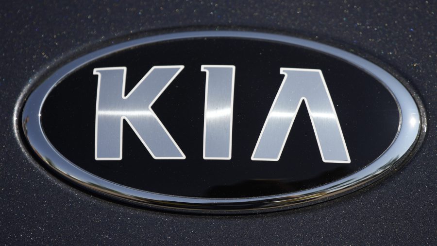 Kia Recalls Over 100K Of Its Carnival And Sportage Models For Roof ...